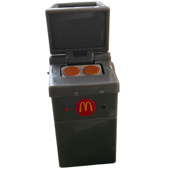 Lil McDonalds Happy Meal Grill 12 Booth 13 Kiosk 17 Play Place 19 2025 4 pcs - Picture 4 of 9